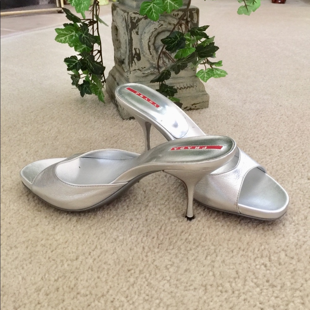 Prada slide sandal  👡 silver size 38